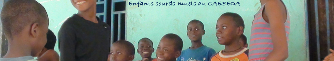 Une de nos visites au Centre d'accueil des enfants déficients auditifs. / abongosolidarite.org